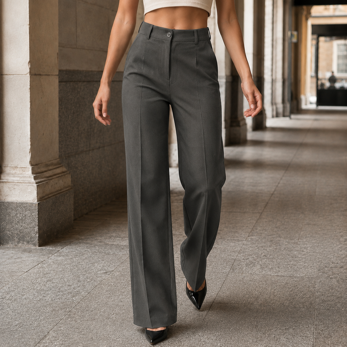 Paula · Pantalón de tiro alto y pernera ancha, en gris oscuro