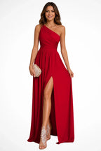 Elara · Vestido largo drapeado de un solo hombro