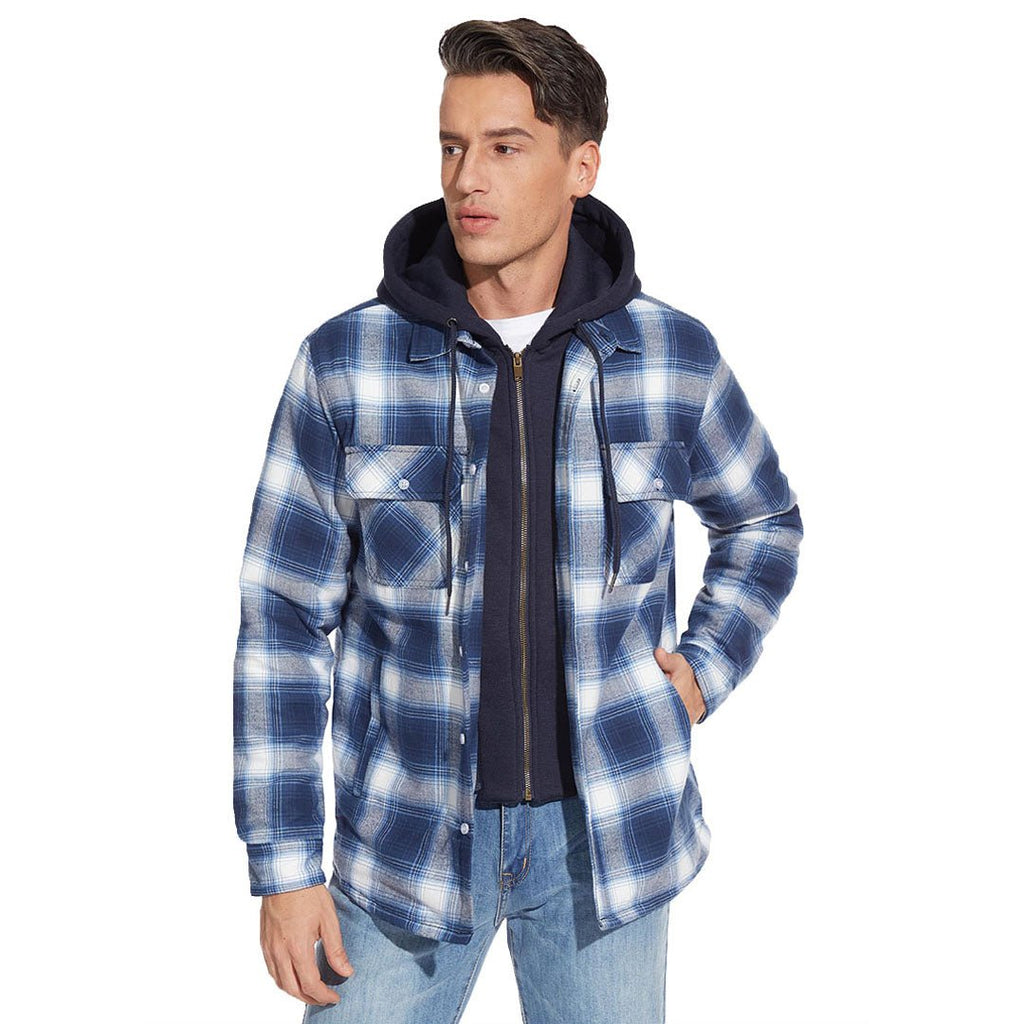 Hombre con la chaqueta Marcos en azul y blanco