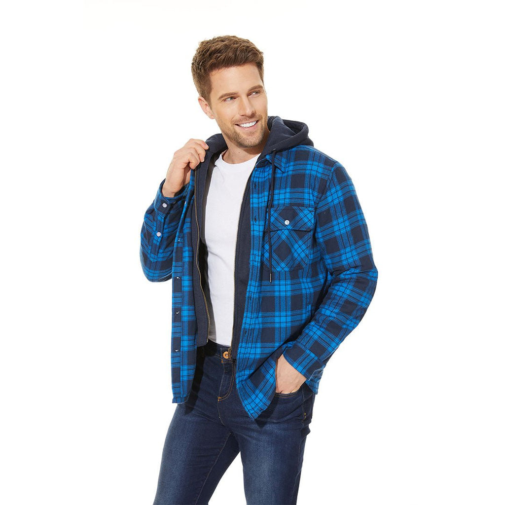 Hombre con la chaqueta Marcos en azul